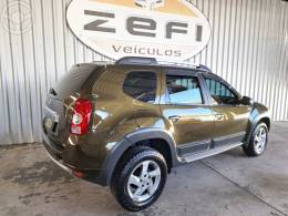 RENAULT - DUSTER 1.6 DYNAMIQUE 4X2 16V FLEX 4P MANUAL - 2013/2014 - VERDE - R$ 53.900,00
