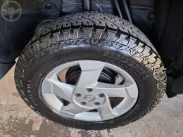 RENAULT - DUSTER 1.6 DYNAMIQUE 4X2 16V FLEX 4P MANUAL - 2013/2014 - VERDE - R$ 53.900,00