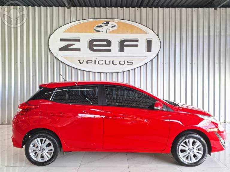 TOYOTA - YARIS 1.3 16V FLEX XL MULTIDRIVE16 - 2019/2019 - VERMELHA - R$ 79.500,00