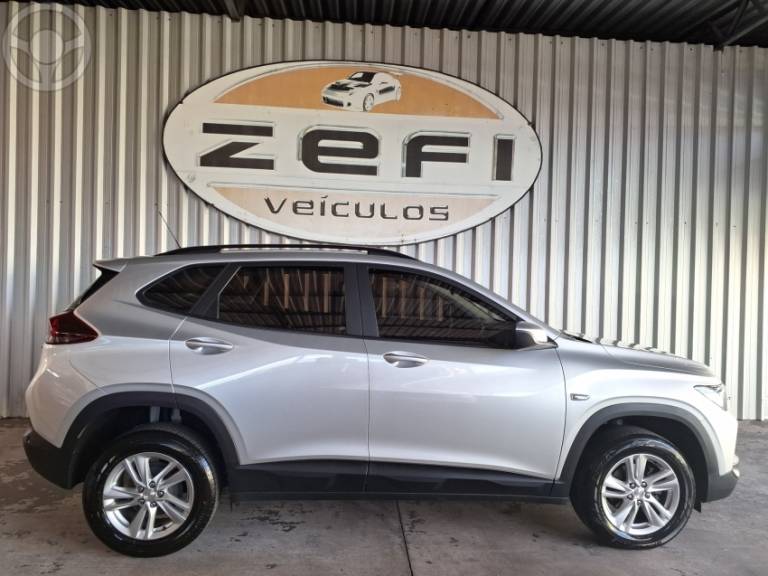 CHEVROLET - TRACKER 1.0 12V LT TURBO FLEX 4P AUTOMÁTICO - 2022/2023 - PRATA - R$ 103.900,00