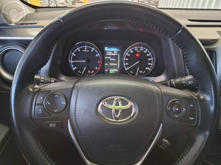 TOYOTA - RAV4 2.0 TOP 4X2 16V 4P AUTOMÁTICO - 2017/2017 - CINZA - R$ 114.900,00