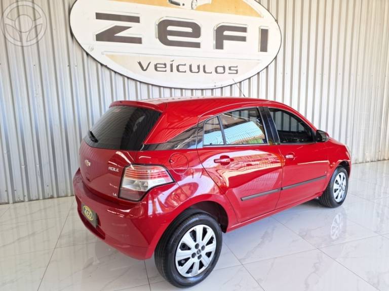 CHEVROLET - AGILE 1.4 MPFI LT 8V FLEX 4P MANUAL - 2011/2011 - VERMELHA - R$ 28.500,00