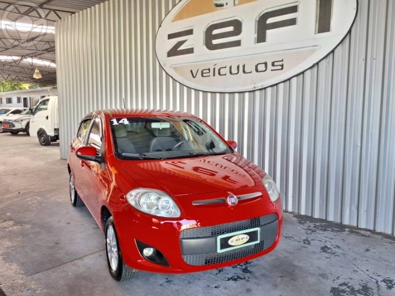 FIAT - PALIO 1.0 MPI ATTRACTIVE 8V FLEX 4P MANUAL - 2013/2014 - VERMELHA - R$ 40.500,00