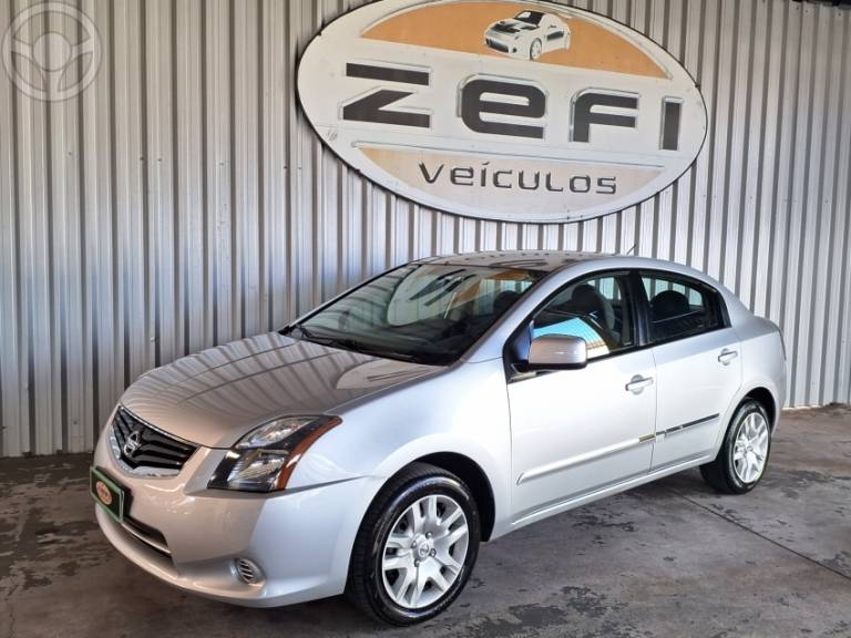 NISSAN - SENTRA 2.0 16V FLEX 4P MANUAL - 2012/2013 - PRATA - R$ 39.999,00