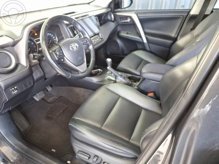 TOYOTA - RAV4 2.0 TOP 4X2 16V 4P AUTOMÁTICO - 2017/2017 - CINZA - R$ 114.900,00