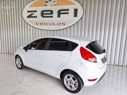 FORD - FIESTA 1.6 SE HATCH 16V FLEX 4P MANUAL - 2014/2015 - BRANCA - R$ 45.900,00