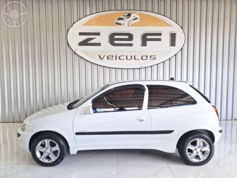 CHEVROLET - CELTA 1.0 MPFI VHC SUPER 8V 2P MANUAL - 2003/2004 - BRANCA - R$ 16.500,00