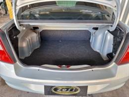 RENAULT - CLIO 1.6 AUTHENTIQUE SEDAN 16V FLEX 4P MANUAL - 2008/2009 - PRATA - R$ 26.990,00