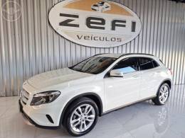 MERCEDES-BENZ - GLA 200 1.6 CGI STYLE 16V TURBO FLEX 4P AUTOMÁTICO - 2016/2016 - BRANCA - R$ 101.900,00