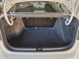 VOLKSWAGEN - VIRTUS 1.6 MSI FLEX 4P AUTOMÁTICO - 2019/2020 - BRANCA - R$ 73.900,00