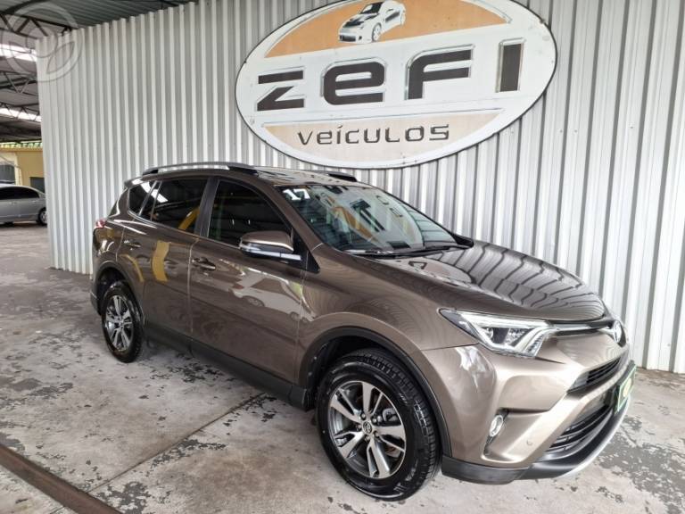 TOYOTA - RAV4 2.0 TOP 4X2 16V 4P AUTOMÁTICO - 2017/2017 - MARROM - R$ 119.900,00