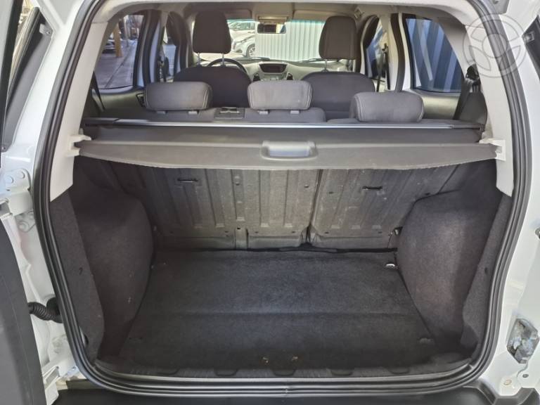 FORD - ECOSPORT 1.6 FREESTYLE 16V FLEX 4P MANUAL - 2013/2014 - BRANCA - R$ 53.900,00