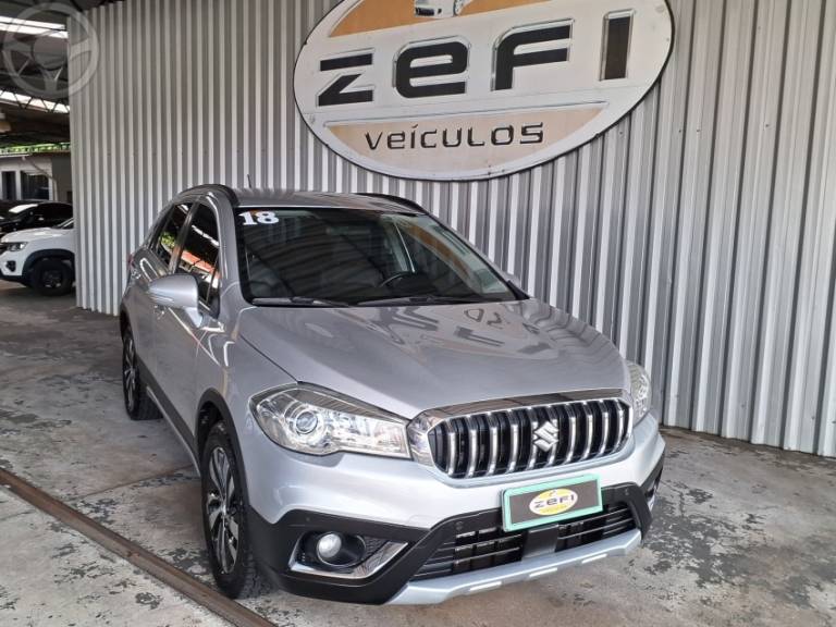 SUZUKI - S-CROSS 1.4 4STYLE-S ALLGRIP 16V TURBO 4P AUTOMÁTICO - 2017/2018 - PRATA - R$ 93.500,00