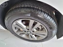 HYUNDAI - ELANTRA 2.0 16V FLEX 4P AUTOMÁTICO - 2016/2017 - BRANCA - R$ 79.900,00