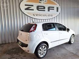 FIAT - PUNTO 1.4 ATTRACTIVE 8V FLEX 4P MANUAL - 2012/2013 - BRANCA - R$ 39.500,00