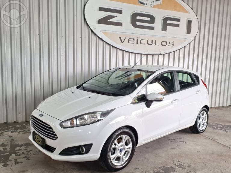 FORD - FIESTA 1.6 SE HATCH 16V FLEX 4P AUTOMÁTICO - 2015/2016 - BRANCA - R$ 51.900,00