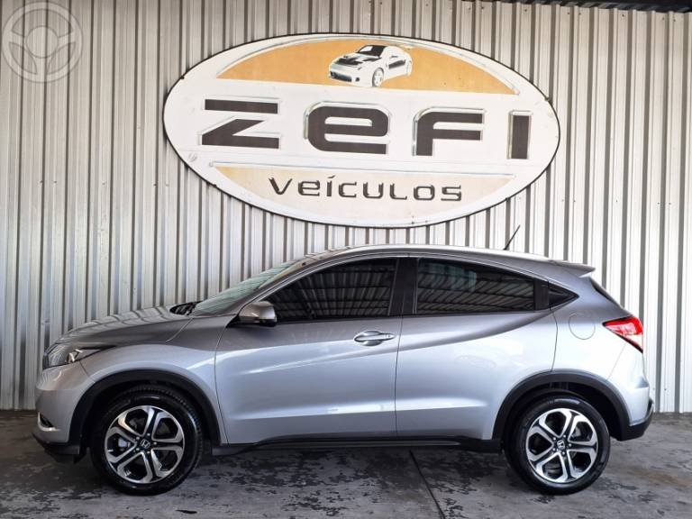 HONDA - HR-V 1.8 16V FLEX EX 4P AUTOMÁTICO - 2017/2018 - PRATA - R$ 92.900,00