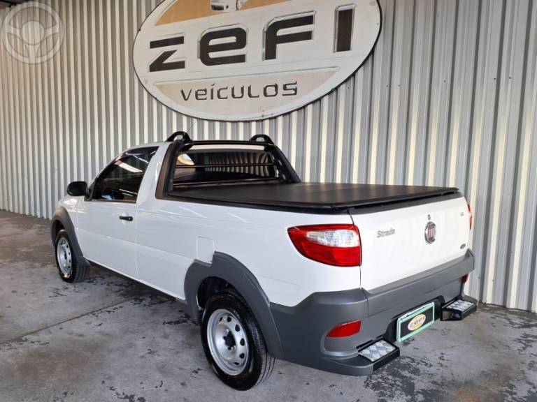 FIAT - STRADA 1.4 MPI WORKING CS 8V FLEX 2P MANUAL - 2014/2015 - BRANCA - R$ 49.900,00