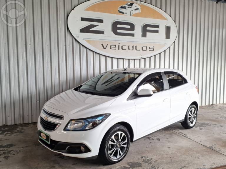 CHEVROLET - ONIX 1.4 MPFI LTZ 8V FLEX 4P MANUAL - 2016/2016 - BRANCA - R$ 55.900,00