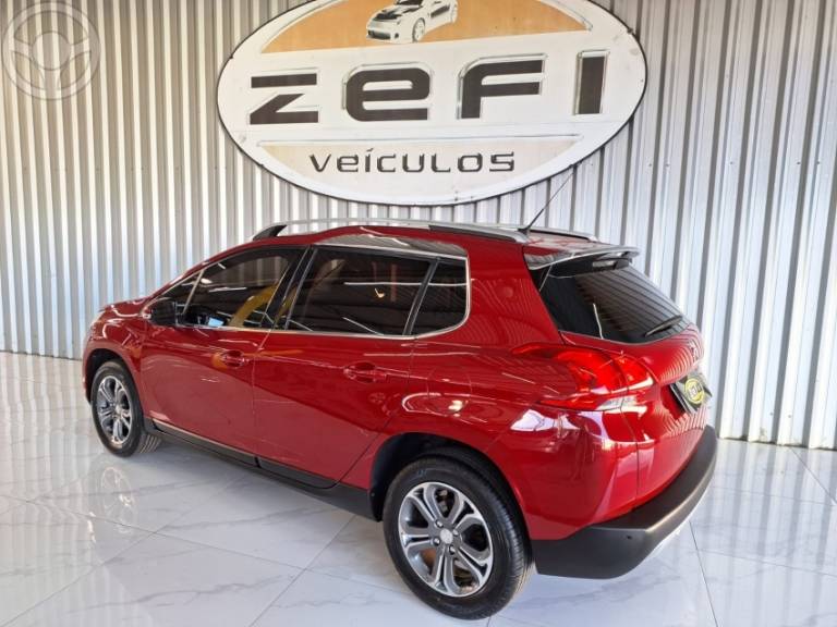 PEUGEOT - 2008 1.6 16V FLEX GRIFFE 4P AUTOMÁTICO - 2016/2017 - VERMELHA - R$ 59.500,00