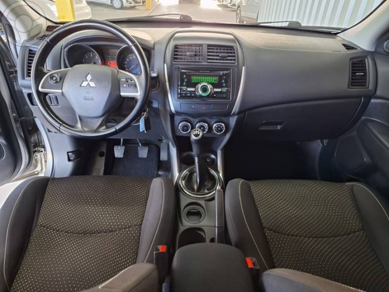 MITSUBISHI - ASX 2.0 4X2 16V 4P MANUAL - 2013/2014 - PRATA - R$ 69.900,00