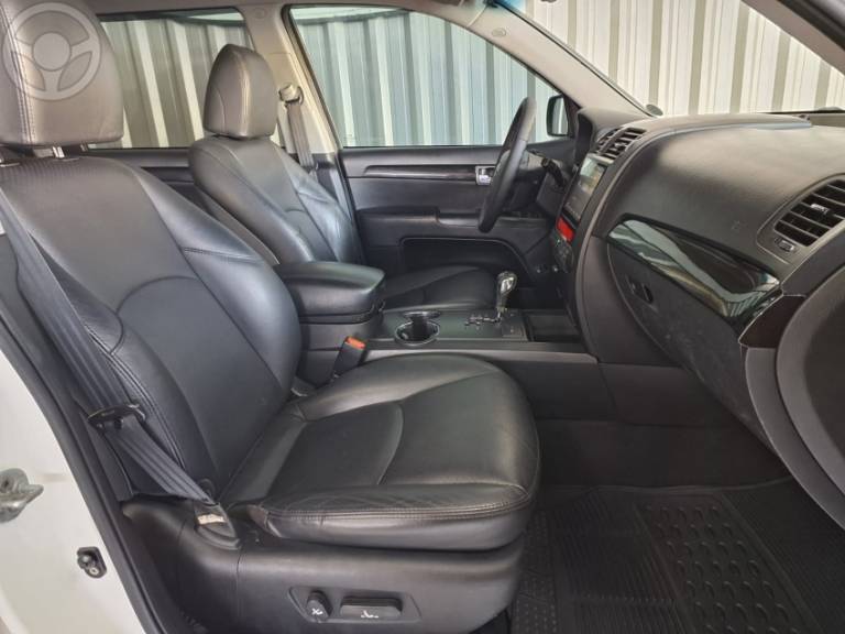 KIA MOTORS - MOHAVE 3.0 4X4 V6 24V TURBO DIESEL 4P AUTOMÁTICO - 2014/2015 - PEROLA - R$ 118.900,00