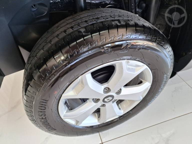 RENAULT - DUSTER 1.6 INTENSE 16V FLEX 4P AUTOMÁTICO - 2024/2025 - MARROM - R$ 112.900,00