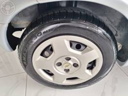 CHEVROLET - CORSA 1.0 MPFI MAXX 8V FLEX 4P MANUAL - 2008/2008 - PRATA - R$ 26.900,00