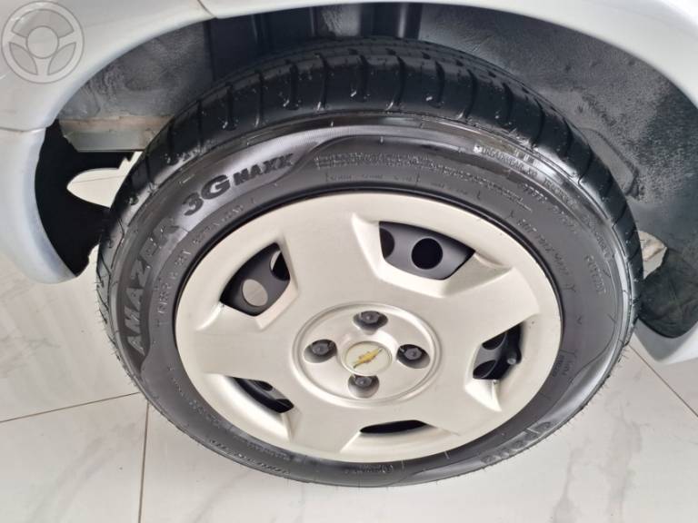CHEVROLET - CORSA 1.0 MPFI MAXX 8V FLEX 4P MANUAL - 2008/2008 - PRATA - R$ 26.900,00