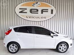 FORD - FIESTA 1.6 SE HATCH 16V FLEX 4P MANUAL - 2014/2015 - BRANCA - R$ 45.900,00