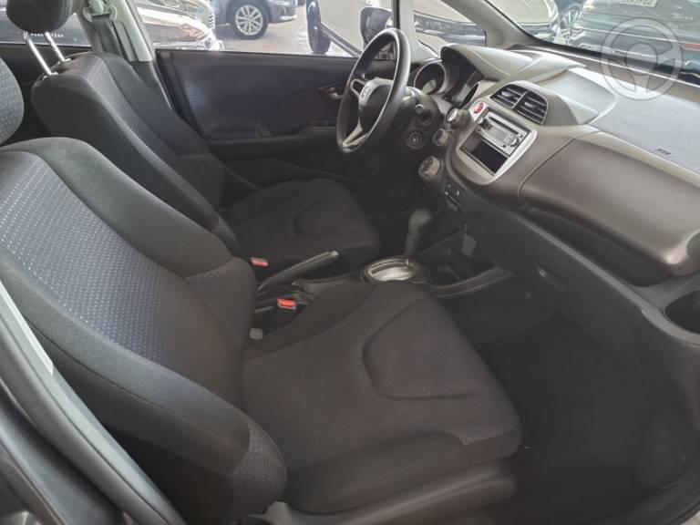 HONDA - FIT 1.4 LX 16V FLEX 4P AUTOMÁTICO - 2009/2010 - CINZA - R$ 49.900,00