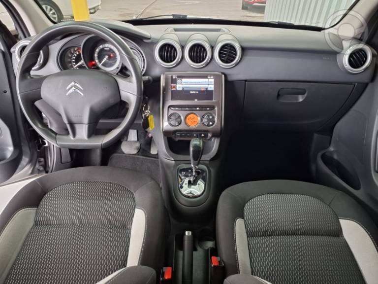 CITROËN - C3 1.6 URBAN TRAIL 16V FLEX 4P AUTOMÁTICO - 2019/2019 - CINZA - R$ 62.900,00