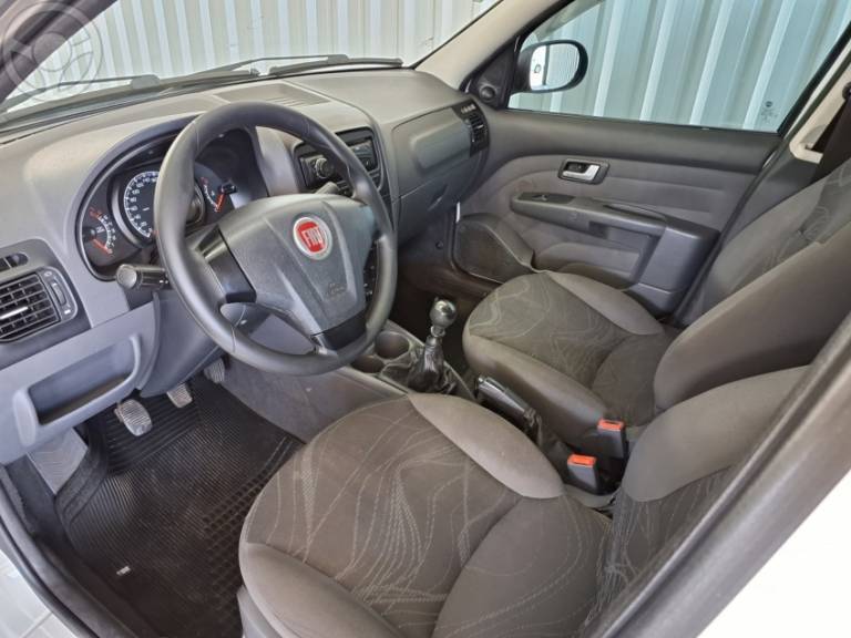 FIAT - SIENA 1.0 MPI EL 8V FLEX 4P MANUAL - 2014/2015 - BRANCA - R$ 31.500,00