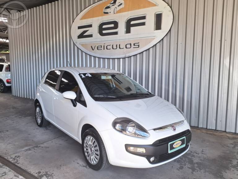 FIAT - PUNTO 1.4 ATTRACTIVE 8V FLEX 4P MANUAL - 2014/2014 - BRANCA - R$ 39.900,00