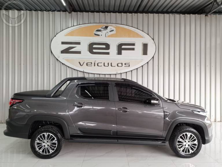 FIAT - STRADA 1.3 RANCH CD 8V FLEX 4P AUTOMÁTICO - 2023/2023 - CINZA - R$ 117.900,00