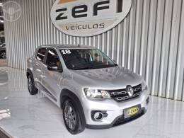 RENAULT - KWID 1.0 12V SCE FLEX INTENSE MANUAL - 2017/2018 - PRATA - R$ 38.900,00