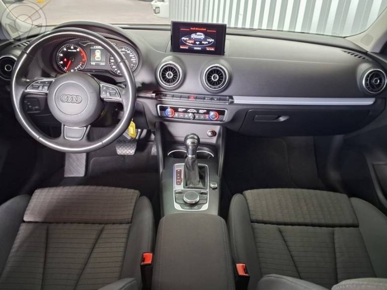 AUDI - A3 1.8 TFSI SPORTBACK 16V 4P AUTOMÁTICO - 2014/2015 - PRATA - R$ 92.900,00
