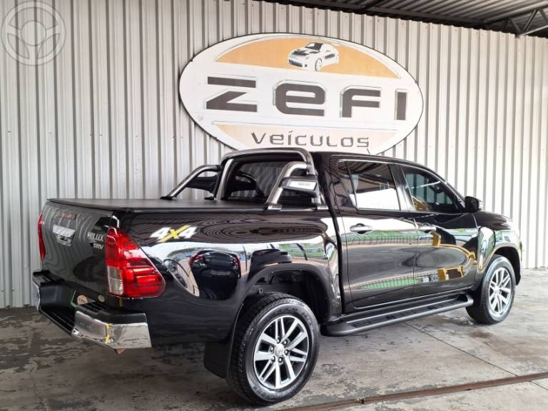 TOYOTA - HILUX 2.7 SRV 4X4 CD 16V FLEX 4P AUTOMÁTICO - 2019/2019 - PRETA - R$ 169.999,00