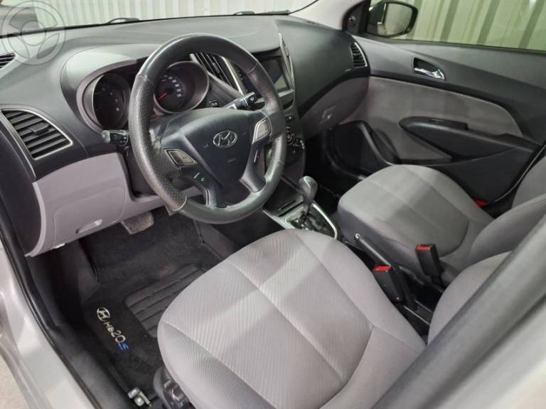HYUNDAI - HB20S 1.6 COMFORT PLUS 16V FLEX 4P AUTOMÁTICO - 2015/2015 - PRATA - R$ 56.900,00
