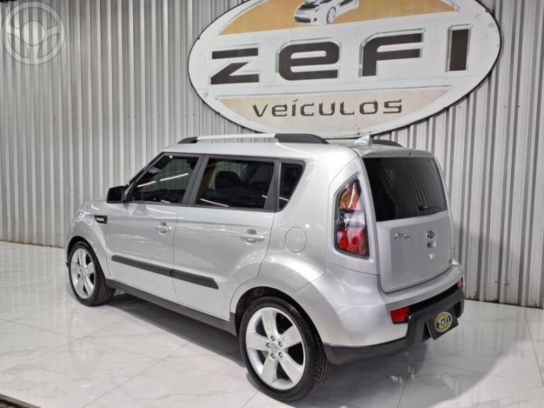 KIA MOTORS - SOUL 1.6 EX 16V 4P MANUAL - 2010/2011 - PRATA - R$ 41.500,00