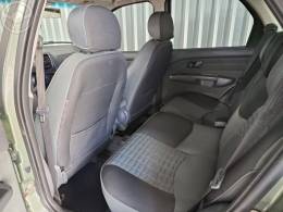 FIAT - PALIO 1.8 MPI ADVENTURE WEEKEND 16V FLEX 4P MANUAL - 2014/2015 - VERDE - R$ 49.900,00