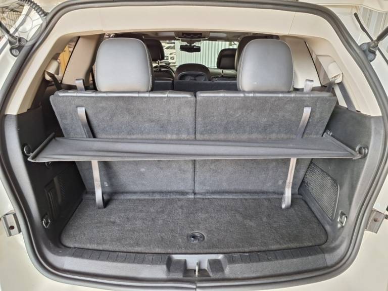 DODGE - JOURNEY 3.6 RT V6 4P AUTOMÁTICO - 2014/2014 - BRANCA - R$ 66.900,00