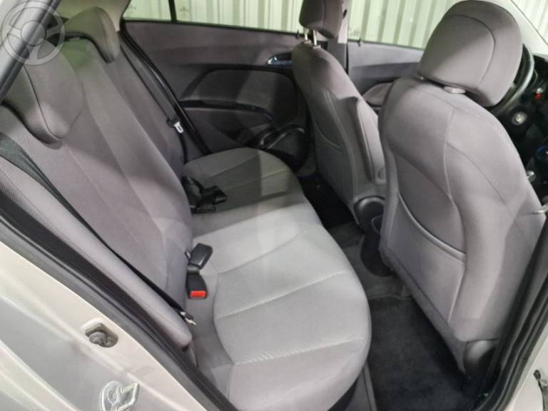 HYUNDAI - HB20S 1.6 COMFORT PLUS 16V FLEX 4P AUTOMÁTICO - 2015/2015 - PRATA - R$ 54.900,00