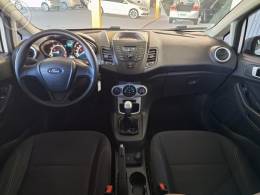 FORD - FIESTA 1.6 SE HATCH 16V FLEX 4P MANUAL - 2017/2017 - BRANCA - R$ 52.900,00