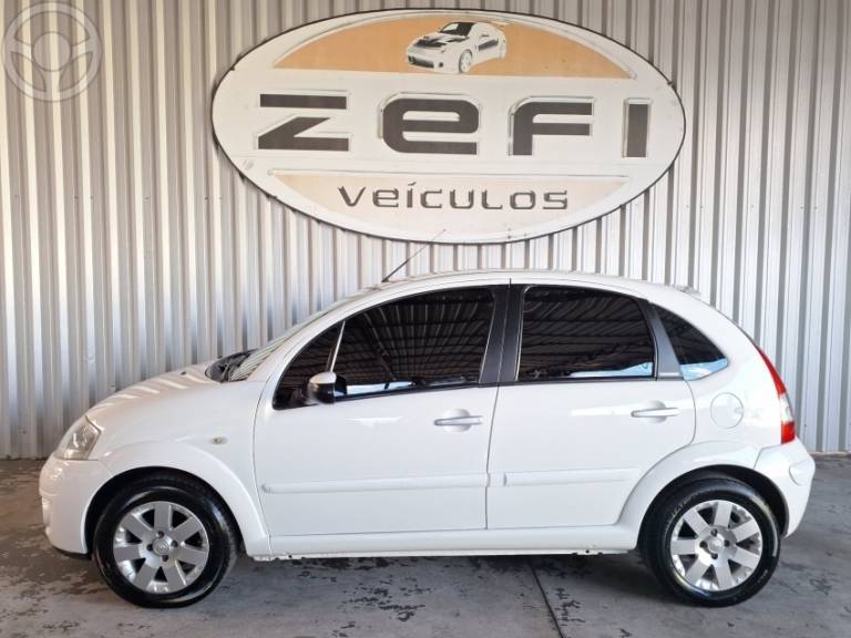 CITROËN - C3 1.4 I EXCLUSIVE 8V FLEX 4P MANUAL - 2011/2012 - BRANCA - R$ 27.900,00