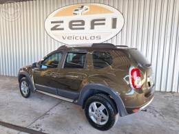 RENAULT - DUSTER 1.6 DYNAMIQUE 4X2 16V FLEX 4P MANUAL - 2013/2014 - VERDE - R$ 53.900,00