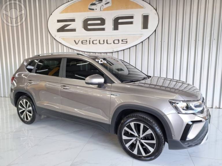 VOLKSWAGEN - TAOS 1.4 16V HIGHLINE TSI FLEX 4P AUTOMÁTICO - 2023/2023 - BEGE - R$ 164.900,00