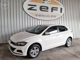 VOLKSWAGEN - POLO 1.0MPI TOTAL FLEX MANUAL - 2020/2021 - BRANCA - R$ 71.800,00