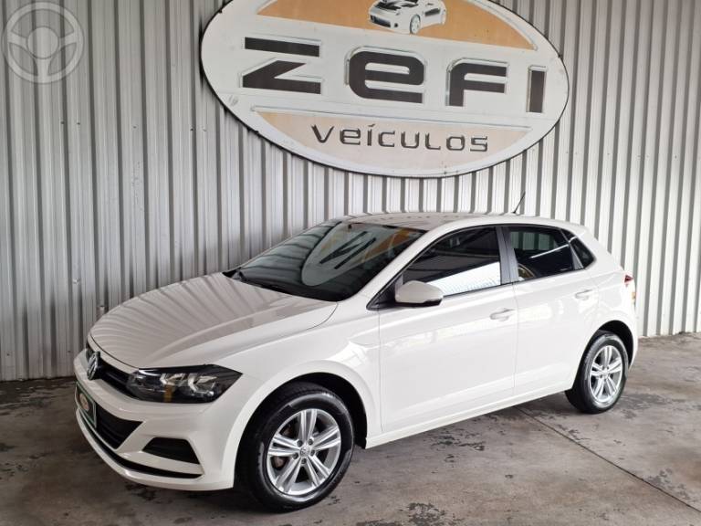 VOLKSWAGEN - POLO 1.0MPI TOTAL FLEX MANUAL - 2020/2021 - BRANCA - R$ 71.800,00