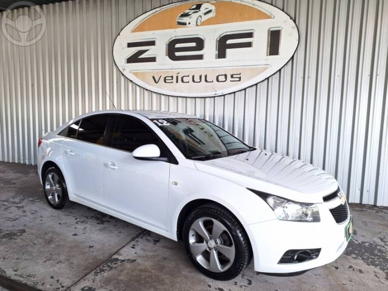 CHEVROLET - CRUZE 1.8 LT 16V FLEX 4P AUTOMÁTICO - 2011/2012 - BRANCA - R$ 55.900,00